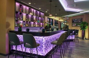 Bar (en la propiedad)