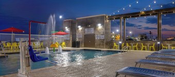 Tru by Hilton Galveston, TX