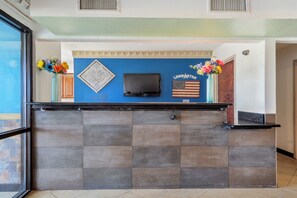 Lobby - Lonestar Inn & Suites, Erick OK Hwy 40 BY OYO (Erick)