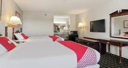 Lonestar Inn & Suites, Erick OK Hwy 40 BY OYO