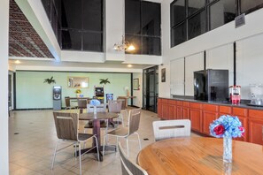 Dining - Lonestar Inn & Suites, Erick OK Hwy 40 BY OYO (Erick)