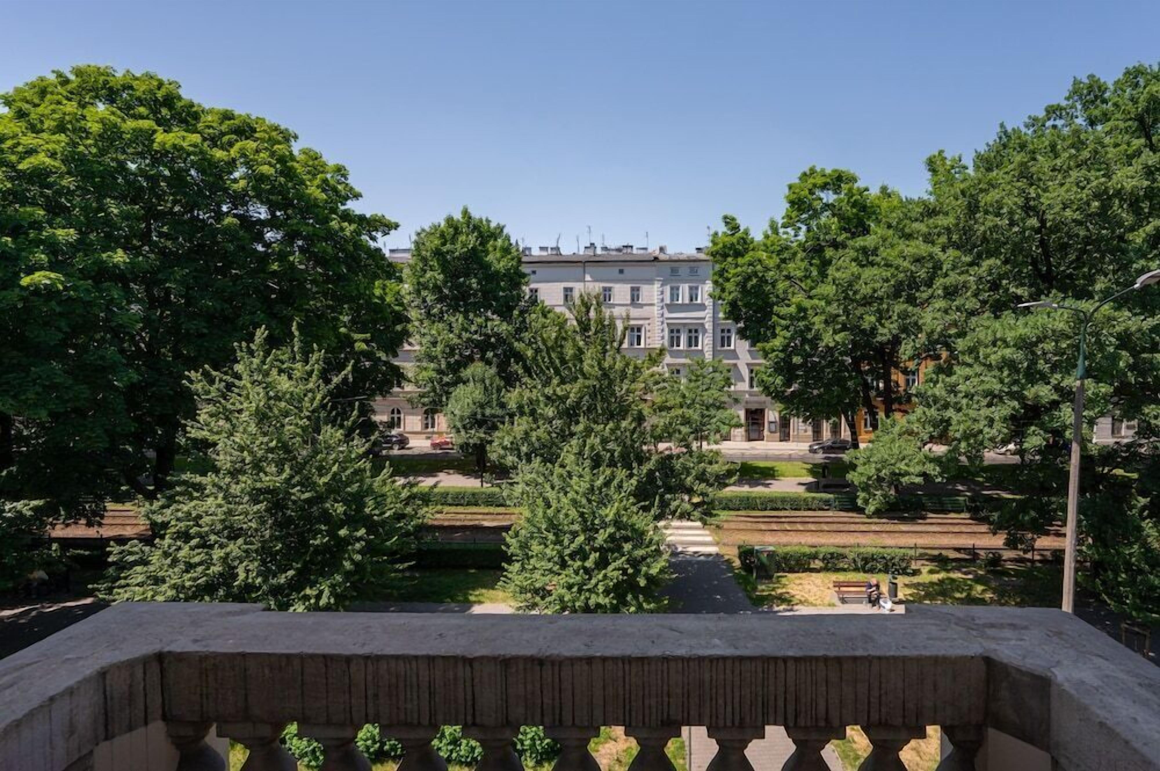 숙박 시설 구내