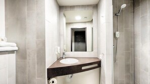 Bathroom - B&B Hotel Munchen Garching (Garching)