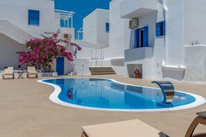 Pool - Apollon Rooms (Milos)
