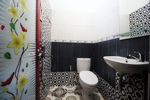 Bathroom - Wisma Fahza (Bandar Lampung)