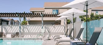 Hotel Solarena Newport Beach, a Dazzler Select by Wyndham