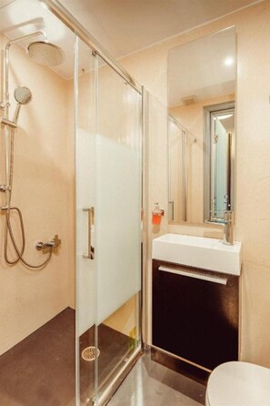 Bathroom - Suitas Athens (Athens)