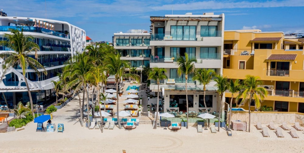 Thompson Playa del Carmen Main House by null