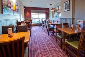 Dining - Premier Inn Norwich East (Norwich)
