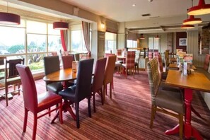 Dining - Premier Inn Norwich East (Norwich)