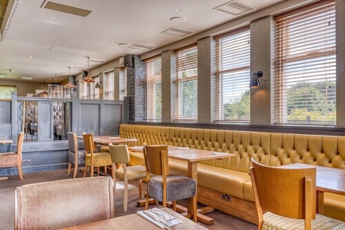 Premier Inn Basingstoke West Hotel