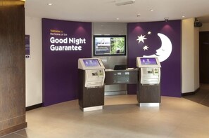 Interior - Premier Inn Weston Super-mare (Weston-super-Mare)