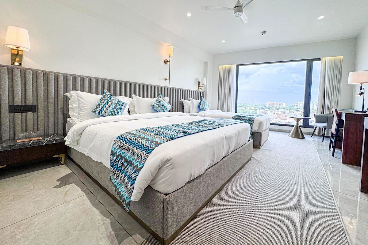 Family Room, City View | Desk, laptop workspace, free WiFi