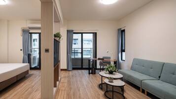 Family Suite, Balcony | Desk, blackout drapes, iron/ironing board, free WiFi