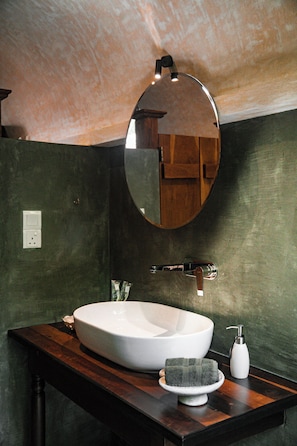 Superior-Doppel- oder -Zweibettzimmer, Gartenblick | Badezimmer