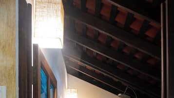 Caja de seguridad en la habitación, escritorio y wifi gratis
