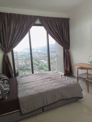 Superior appartement, 1 slaapkamer, balkon, uitzicht op stad | Kameruitzicht