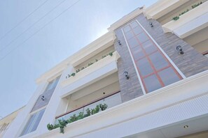 Fachada da propriedade