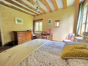 3 dormitoris, wifi i roba de llit