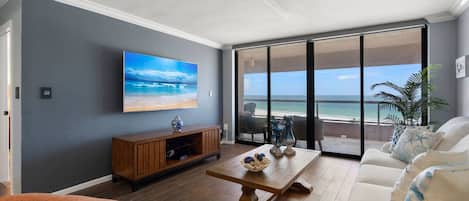 Smart TV, DVD player