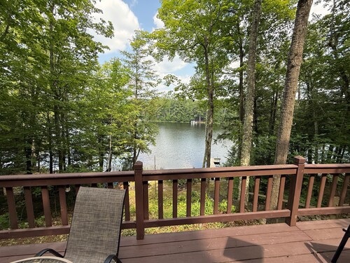 Northwoods Cabin Escape – Scenic Harrison Hills Views & Lakeside Firepit