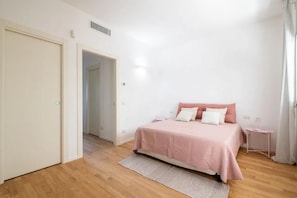 Room - Dimora Anna - Beachfront Apartment (Bari)