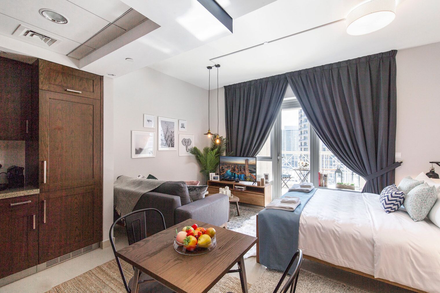 مكواة/لوح كي وواي فاي و ملاءات أسرّة