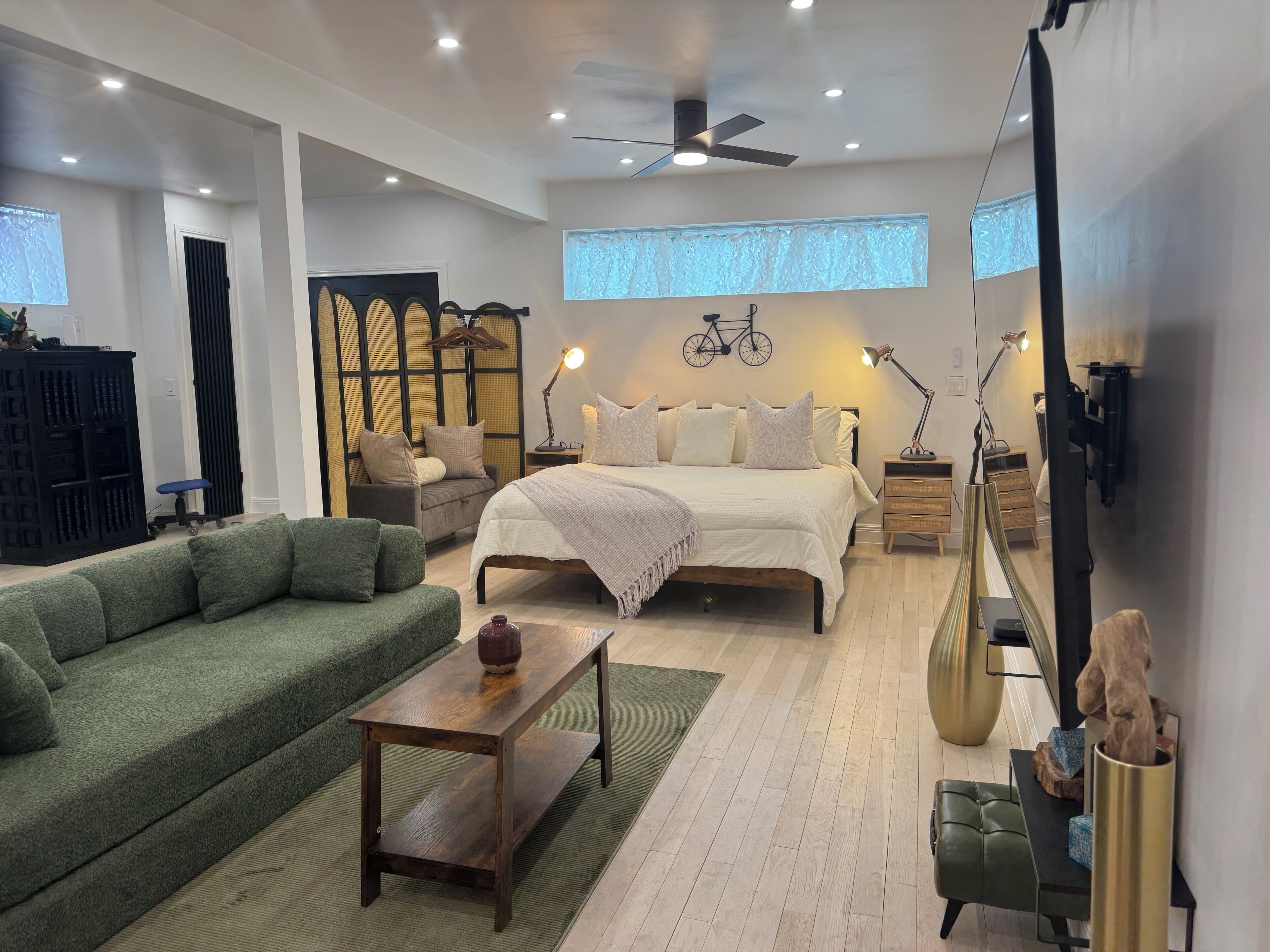 1 chambre, bureau, fer et planche à repasser, Wi-Fi gratuit