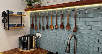 Studio Havana, Peaceful riverside retreat.