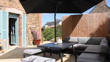 ํ
๋ผ์ค/ํํฐ์ค