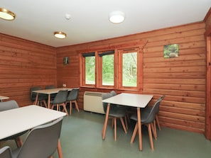 Dining - Shore Lodge Brodick Castle (Isle of Arran)