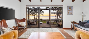 Beachfront Bliss, Parapara. Stunning beachfront home. Family and pet friendly.
