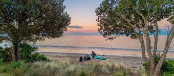 Beachfront Bliss, Parapara. Stunning beachfront home. Family and pet friendly.