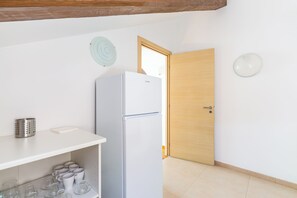 Lejlighed (2 Bedrooms) | Privat køkken | Ovn, kogeplade, elkedel, køkkentøj/tallerkener/redskaber