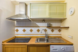Appartement (1 Bedroom) | Cuisine privée | Plaque de cuisson, machine à expresso, bouilloire électrique