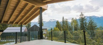 Revelstoke - Camozzi Chalet