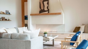 TV, fireplace, table football, ping pong