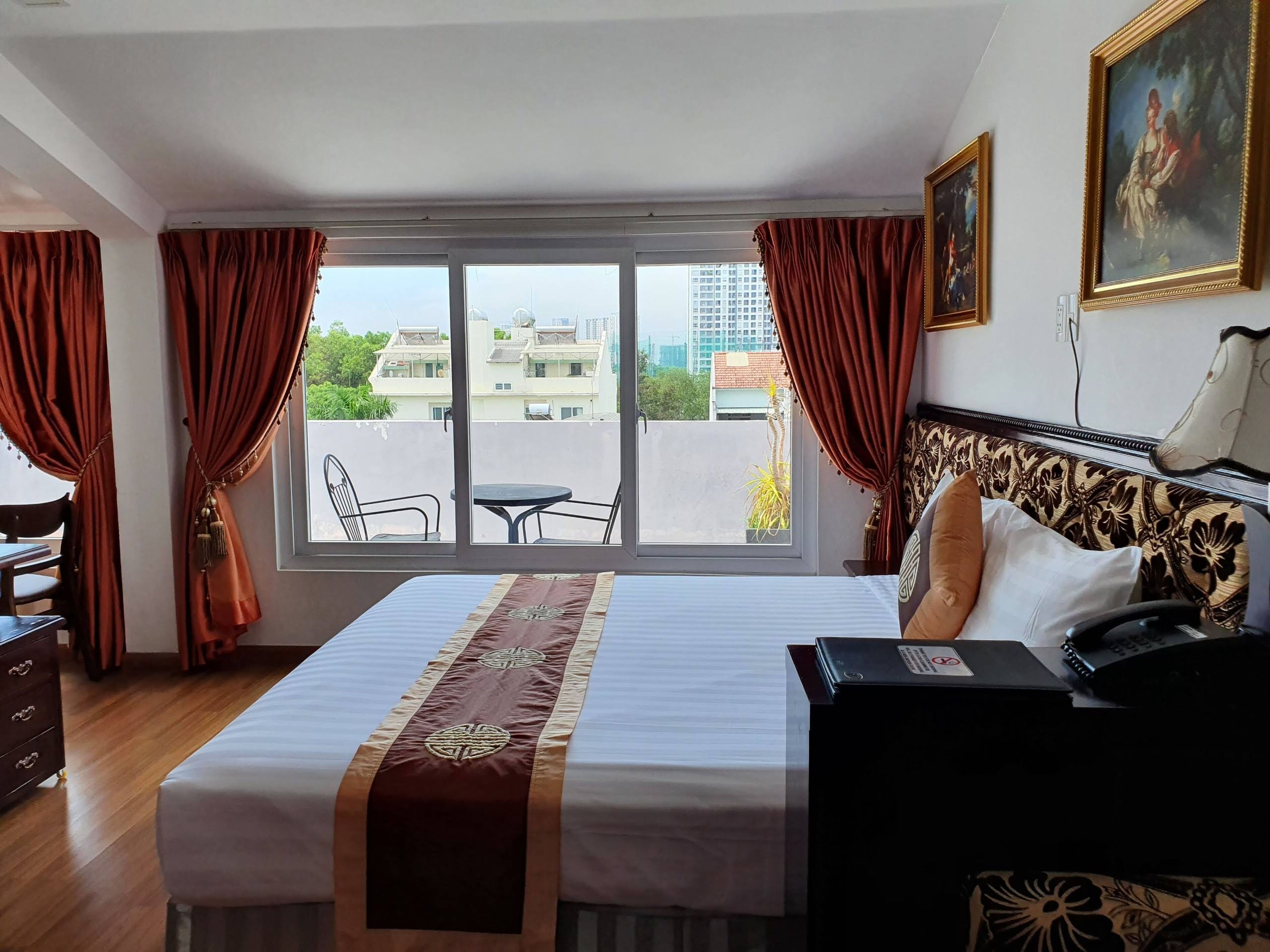 Deluxe Apartment, 1 Bedroom | Premium bedding, minibar, desk, free WiFi