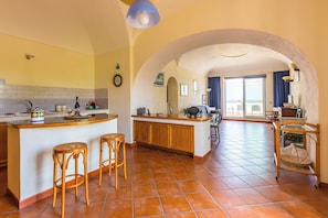 Appartement (2 Bedrooms) | Coin séjour | Télévision