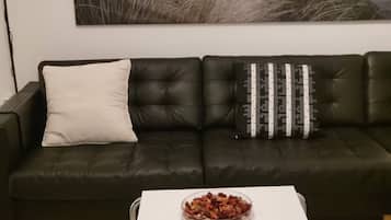 House, 3 Bedrooms, Private Pool, Garden View | Living room