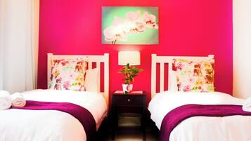 Family House, Garden View | Cadar kapas Mesir, peralatan tempat tidur premium, tilam berlapik