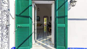 Villa (3 Bedrooms) | Terrace/patio