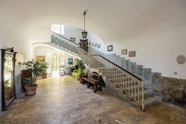 Apartment (3 Bedrooms) | Living area | TV - Casa Barbara by Napoliapartments (Ischia)