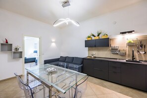 Appartement (2 Bedrooms) | Woonruimte | Televisie