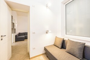 Apartment (2 Bedrooms) | 2 bedrooms, bed sheets