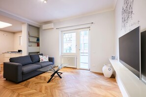Lejlighed (1 Bedroom) | Opholdsområde | Tv