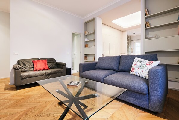 Apartment (1 Bedroom) | Living area