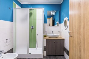 Studio, 1 Double Bed with Sofa bed (1 Bedroom) | Bathroom