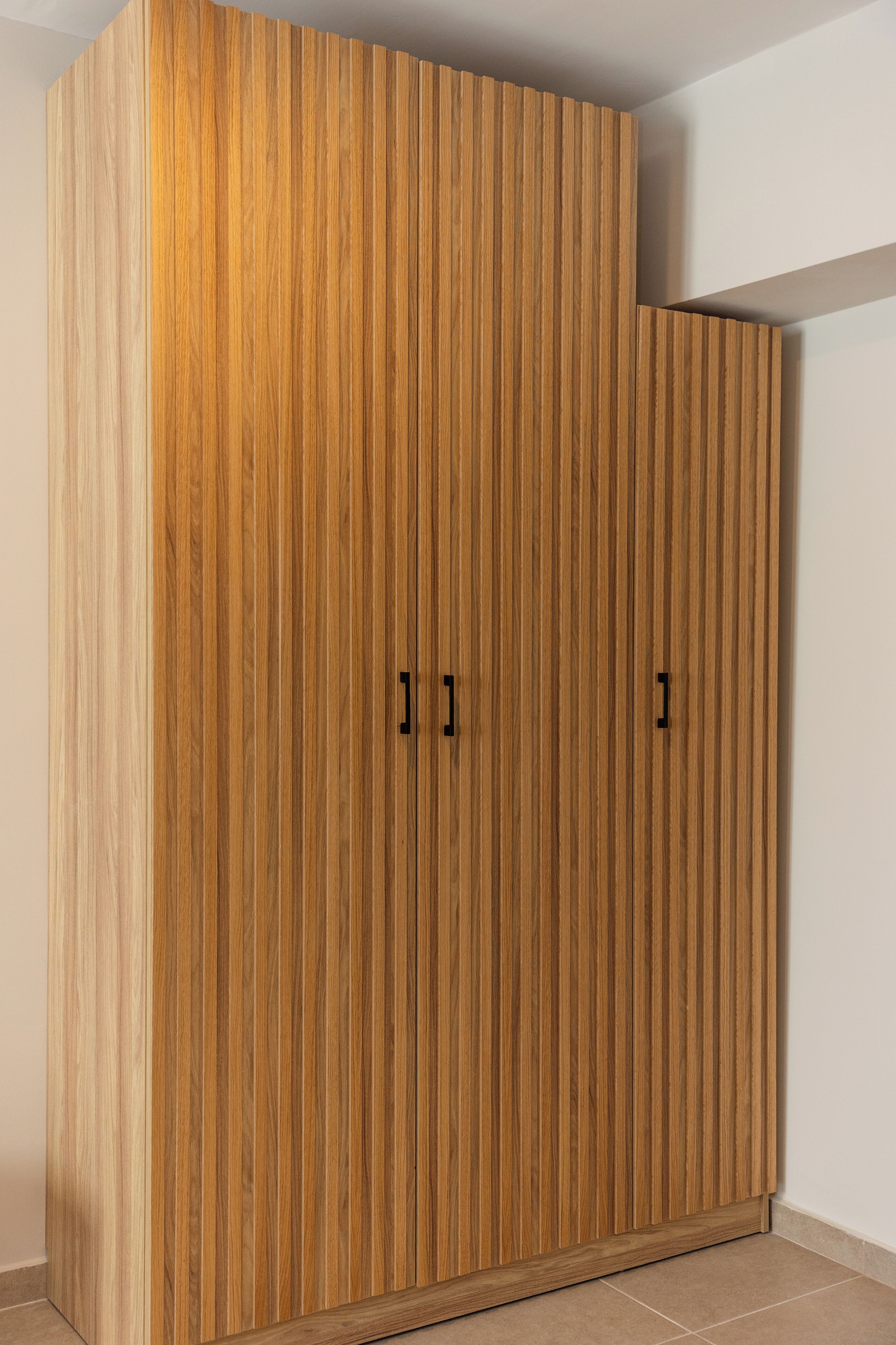 Family Room | Almari pakaian