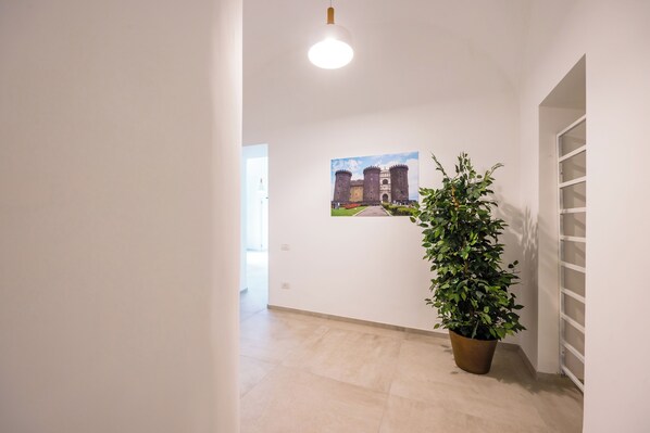 Apartment (1 Bedroom) | Living area - Maison Emanuele Double Apartment (Naples)